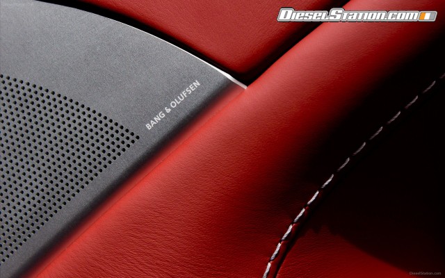 Aston Martin V12 Vantage Roadster 2013 Widescreen Picture #29 Aston Martin V12 Vantage Roadster 2013 Widescreen Picture #29